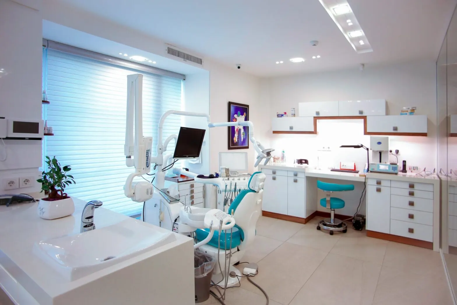 dental clinic in Kolkata